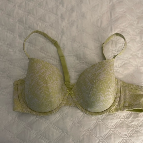 Cacique Lightly Lined 44C underwire. Line green - Picture 2 of 9